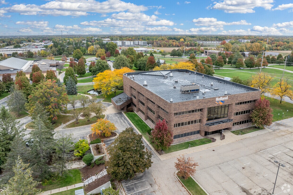 700 & 734 S. Waverly Rd, Holland, MI — building exterior